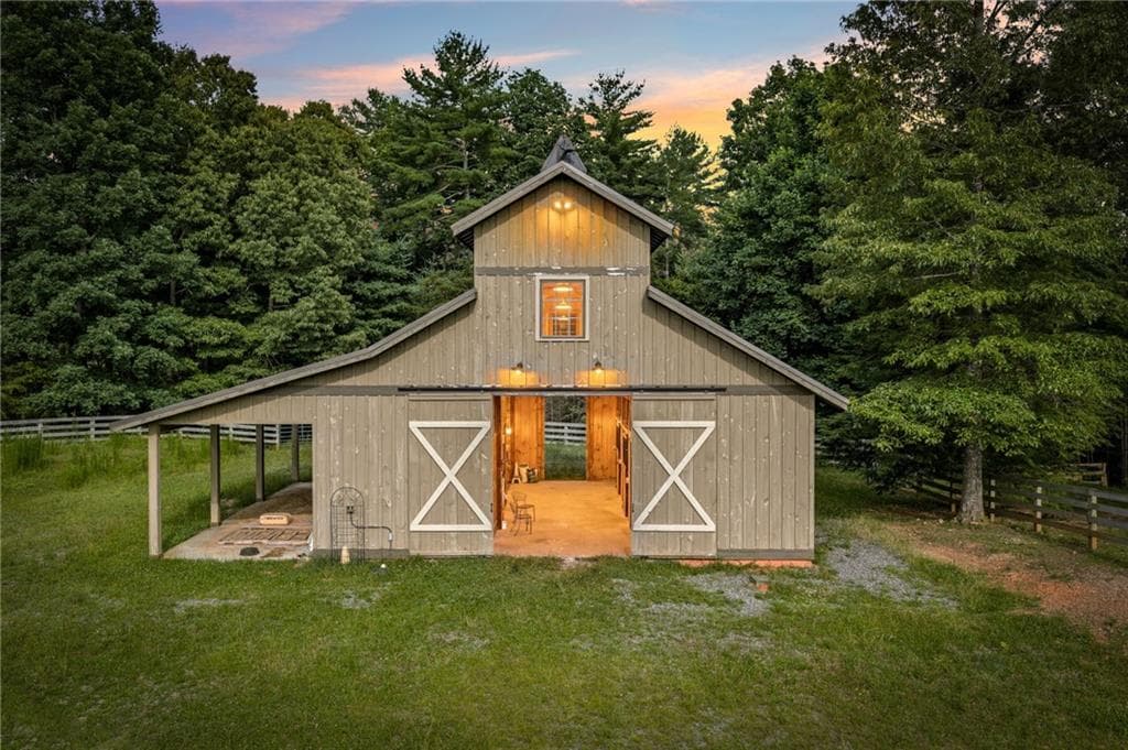 2 bedroom, 3 bathroom, 4,664 sq ft single family residence for sale at 290 Old Anderson Creek Road, Ellijay, GA 30536 — photo 6