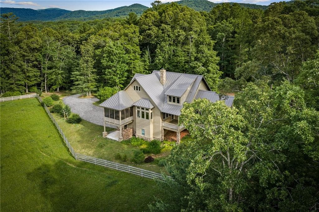 2 bedroom, 3 bathroom, 4,664 sq ft single family residence for sale at 290 Old Anderson Creek Road, Ellijay, GA 30536 — photo 7