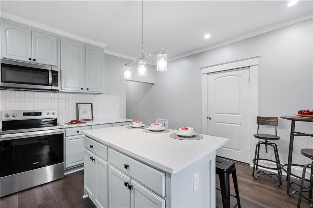 4 bedroom, 3 bathroom, 1,458 sq ft single family residence for sale at 1091 Regent Street, Atlanta, GA 30310 — photo 8