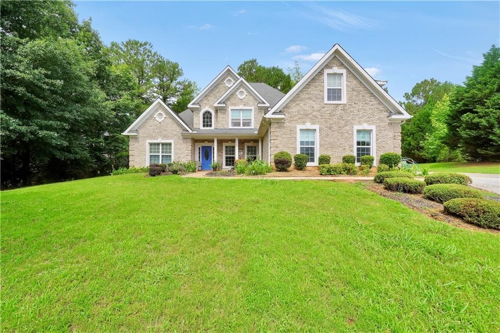 3 bedroom, 3 bathroom, 3,008 sq ft single family residence for sale at 3624 Little Spring Drive, Stockbridge, GA 30281 — photo 3