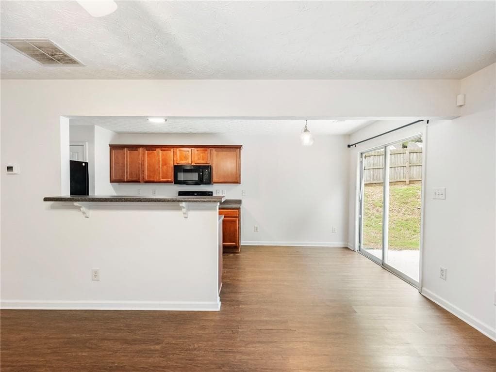 3 bedroom, 3 bathroom, 1,508 sq ft single family residence for sale at 561 Double Creek Drive, Lawrenceville, GA 30045 — photo 5