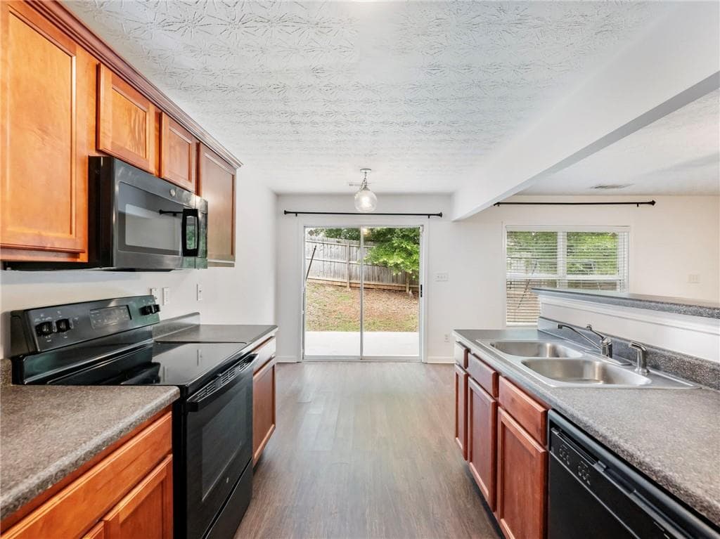 3 bedroom, 3 bathroom, 1,508 sq ft single family residence for sale at 561 Double Creek Drive, Lawrenceville, GA 30045 — photo 10
