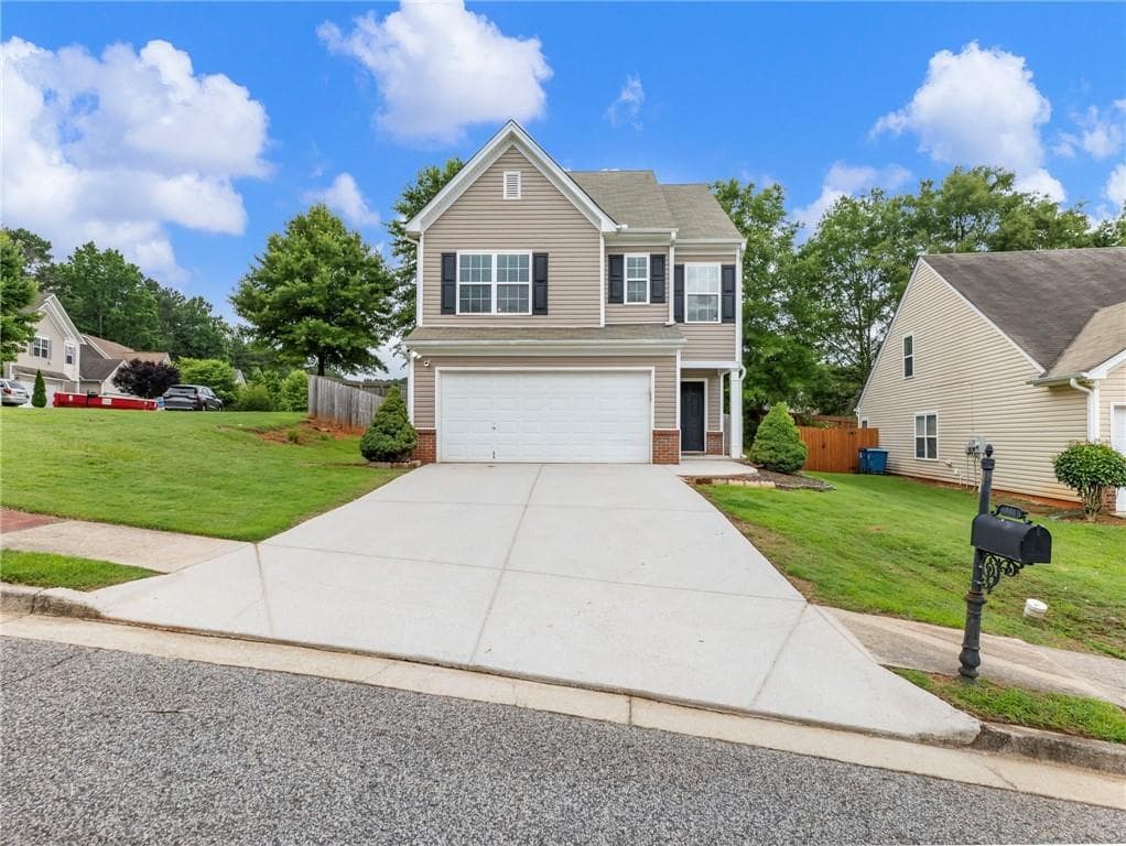 3 bedroom, 3 bathroom, 1,508 sq ft single family residence for sale at 561 Double Creek Drive, Lawrenceville, GA 30045