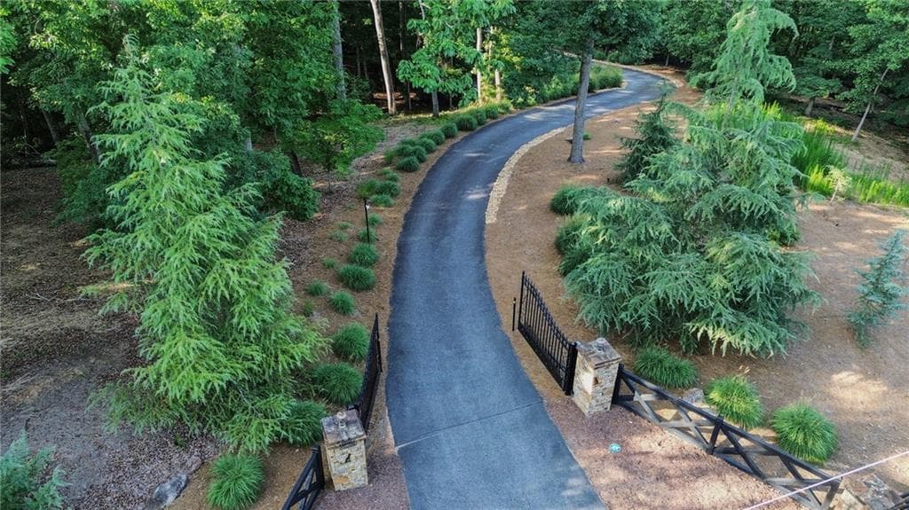 5 bedroom, 4 bathroom, 4,450 sq ft single family residence for sale at 281 Chilhoe Drive, Canton, GA 30115 — photo 3