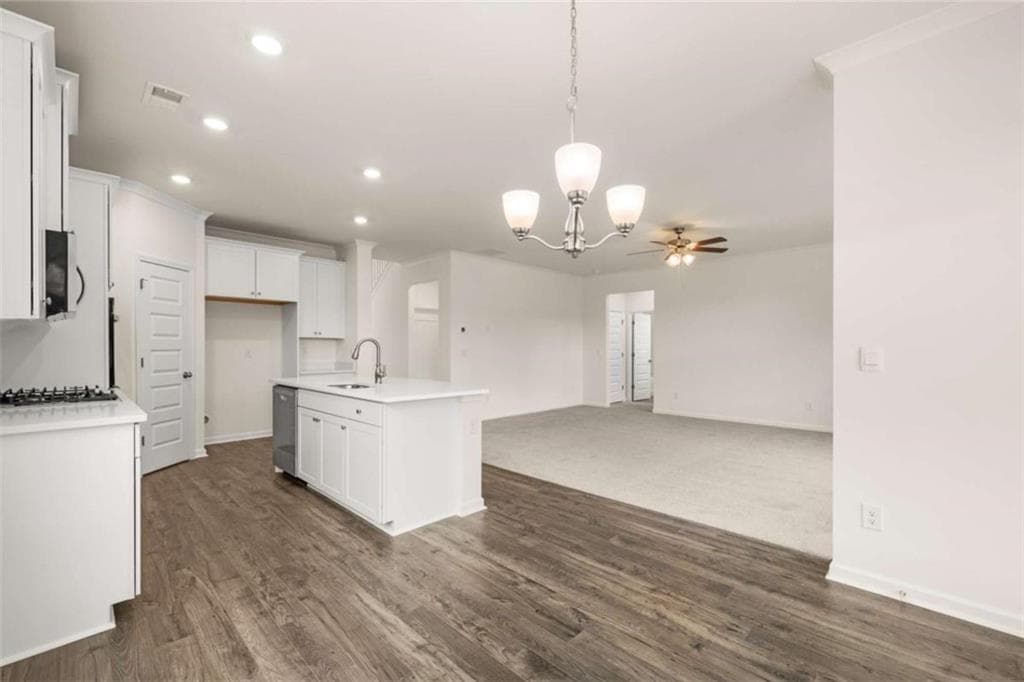 5 bedroom, 3 bathroom, 2,709 sq ft single family residence for sale at 13728 Homer Lane, Covington, GA 30014 — photo 8