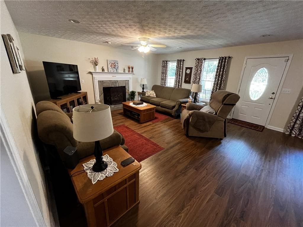 3 bedroom, 3 bathroom, 2,856 sq ft single family residence for sale at 9623 Villa Rica Highway, Villa Rica, GA 30180 — photo 3
