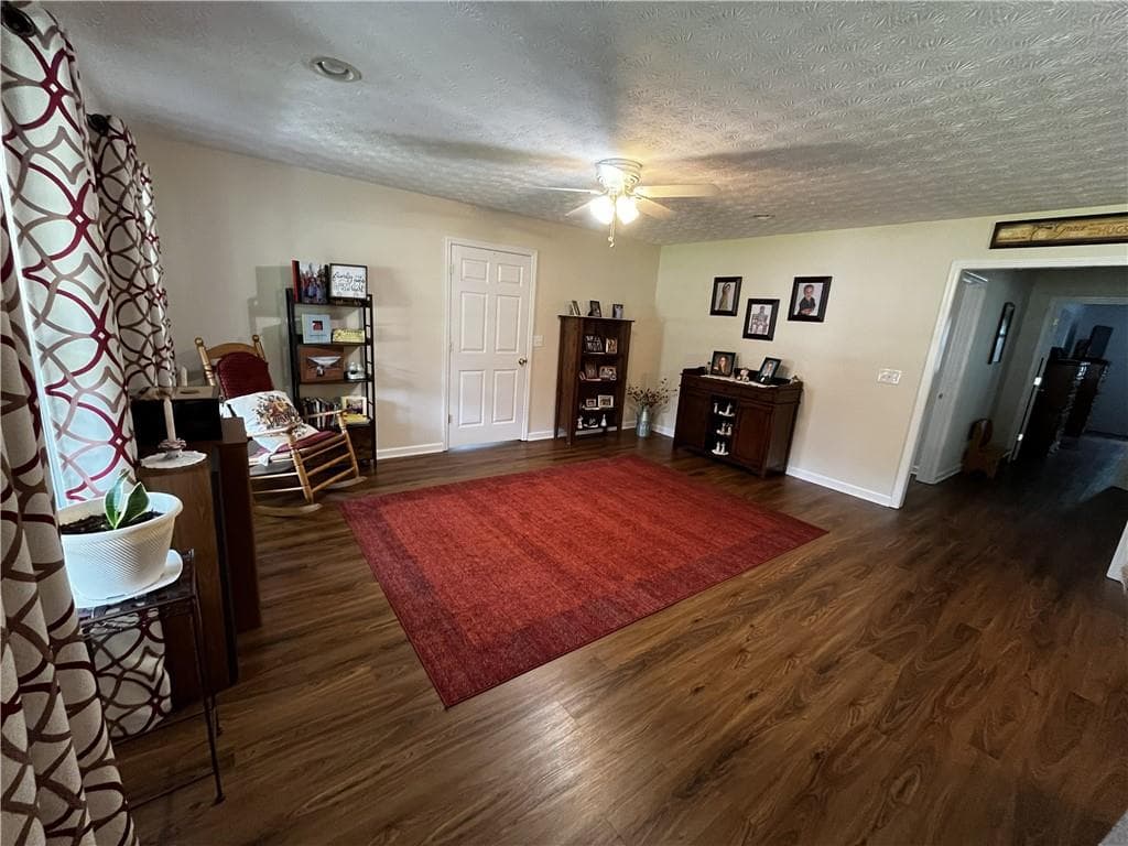3 bedroom, 3 bathroom, 2,856 sq ft single family residence for sale at 9623 Villa Rica Highway, Villa Rica, GA 30180 — photo 4