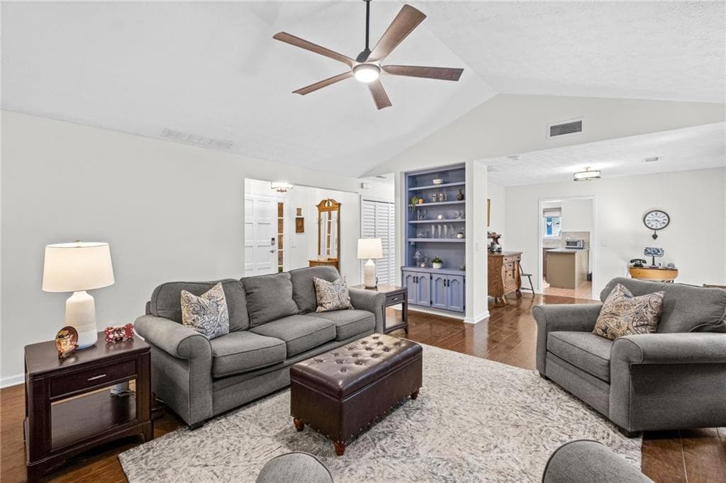 3 bedroom, 2 bathroom, 1,829 sq ft single family residence under contract at 2665 Shadow Pine Drive, Roswell, GA 30076 — photo 8
