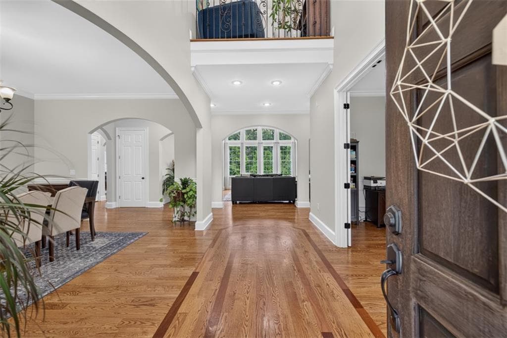 9 bedroom, 7 bathroom, 9,752 sq ft single family residence under contract at 4728 E Reed Road, Gainesville, GA 30507 — photo 8