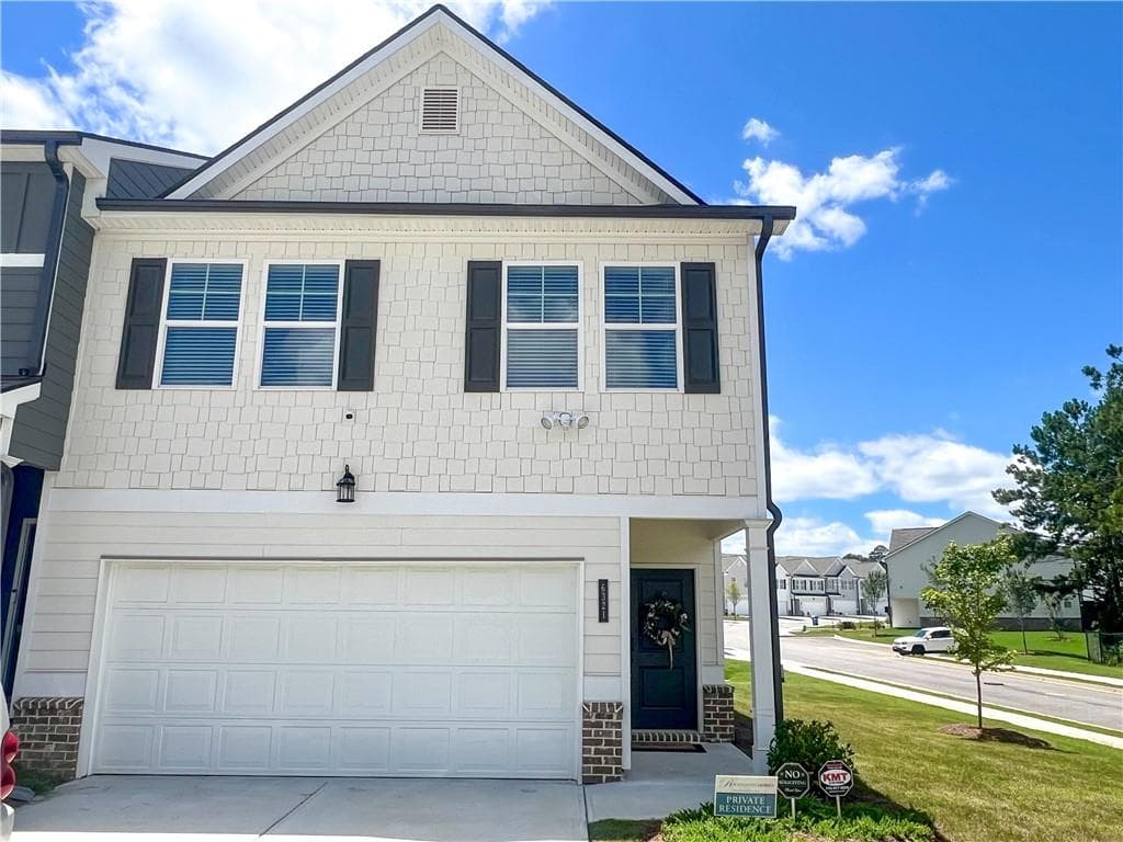 3 bedroom, 3 bathroom, 1,860 sq ft townhouse for rent at 6321 Rosetta Drive, Atlanta, GA 30331 for $2,450 a month — photo 2
