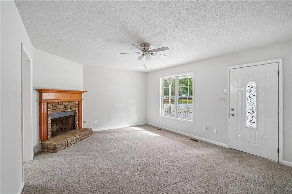 4 bedroom, 2 bathroom, 1,316 sq ft single family residence for sale at 301 Madeline Way, Temple, GA 30179 — photo 3