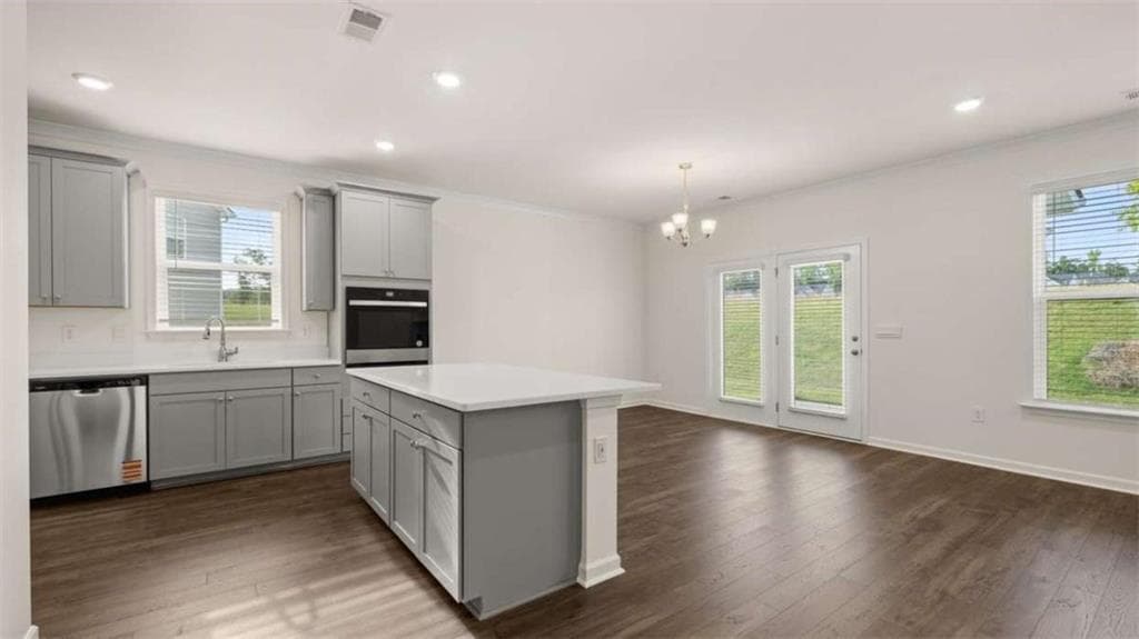 4 bedroom, 4 bathroom, 2,920 sq ft single family residence for sale at 13454 Whitman Lane, Covington, GA 30014 — photo 4