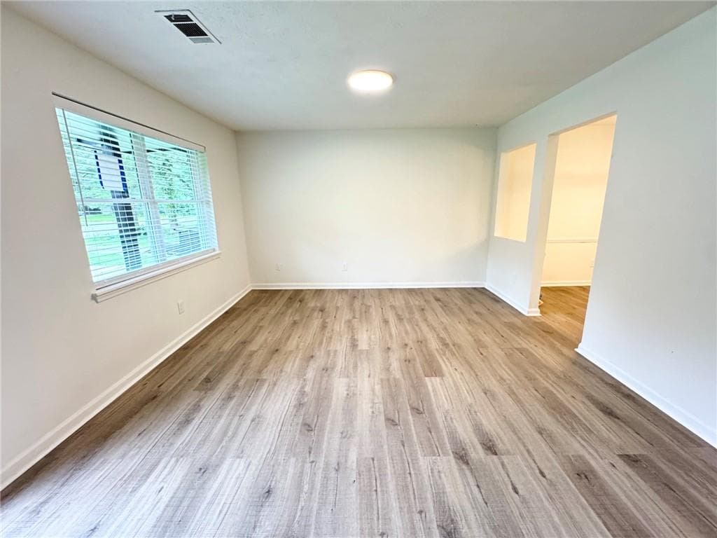 3 bedroom, 2 bathroom, 1,143 sq ft single family residence for rent at 1775 Highpoint Road, Snellville, GA 30078 for $2,100 a month — photo 3
