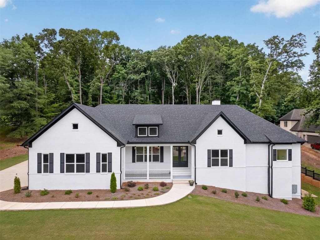5 bedroom, 5 bathroom, 6,844 sq ft single family residence for sale at 505 Old Collins Road, Hoschton, GA 30548 — photo 2