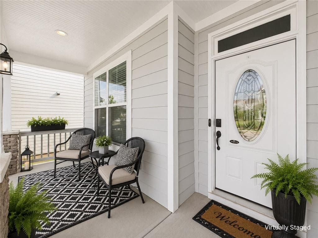 6 bedroom, 4 bathroom, 4,641 sq ft single family residence for sale at 540 Redfish Way, Hoschton, GA 30548 — photo 2