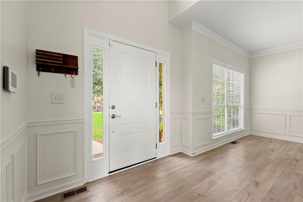 4 bedroom, 4 bathroom, 2,395 sq ft single family residence for sale at 4256 Glenlake Parkway, Kennesaw, GA 30144 — photo 5