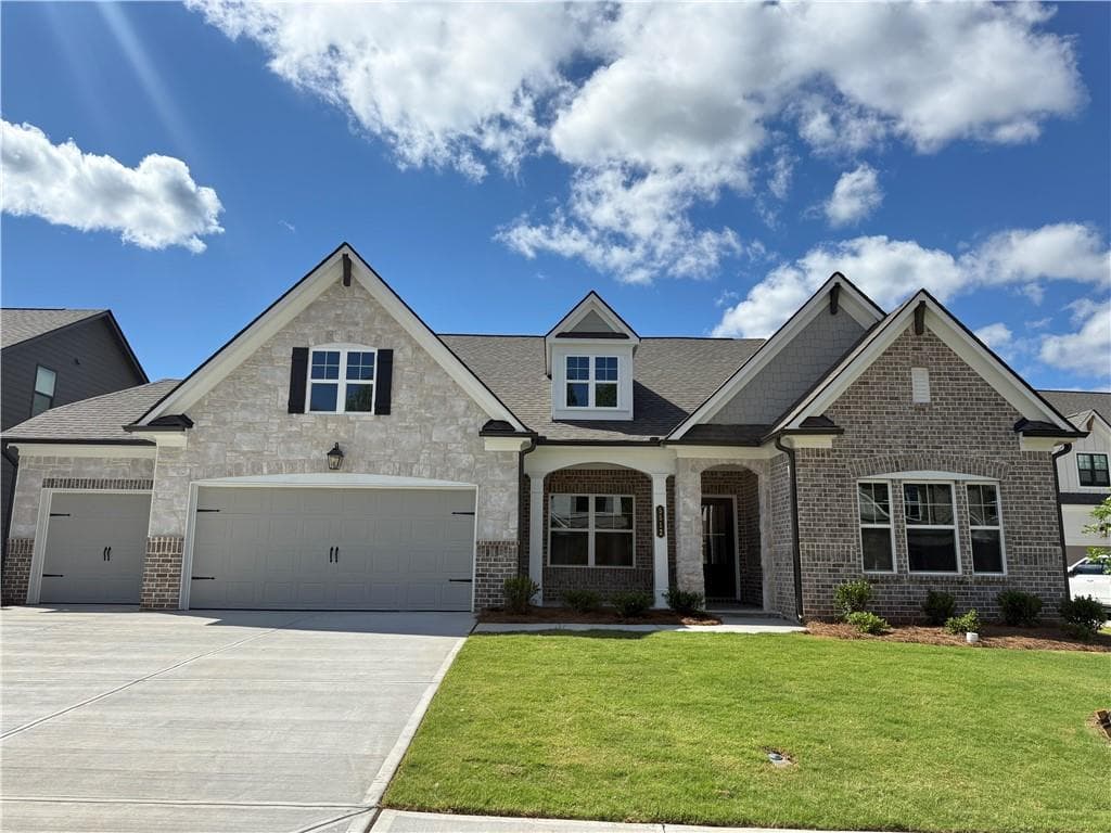5512 Tullis Drive, Gainesville, GA 30507 — most recent listing photo
