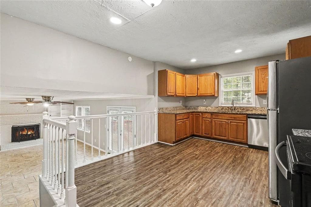 5 bedroom, 3 bathroom, 2,393 sq ft single family residence for sale at 3348 Goldenchain Drive, Lithonia, GA 30038 — photo 10