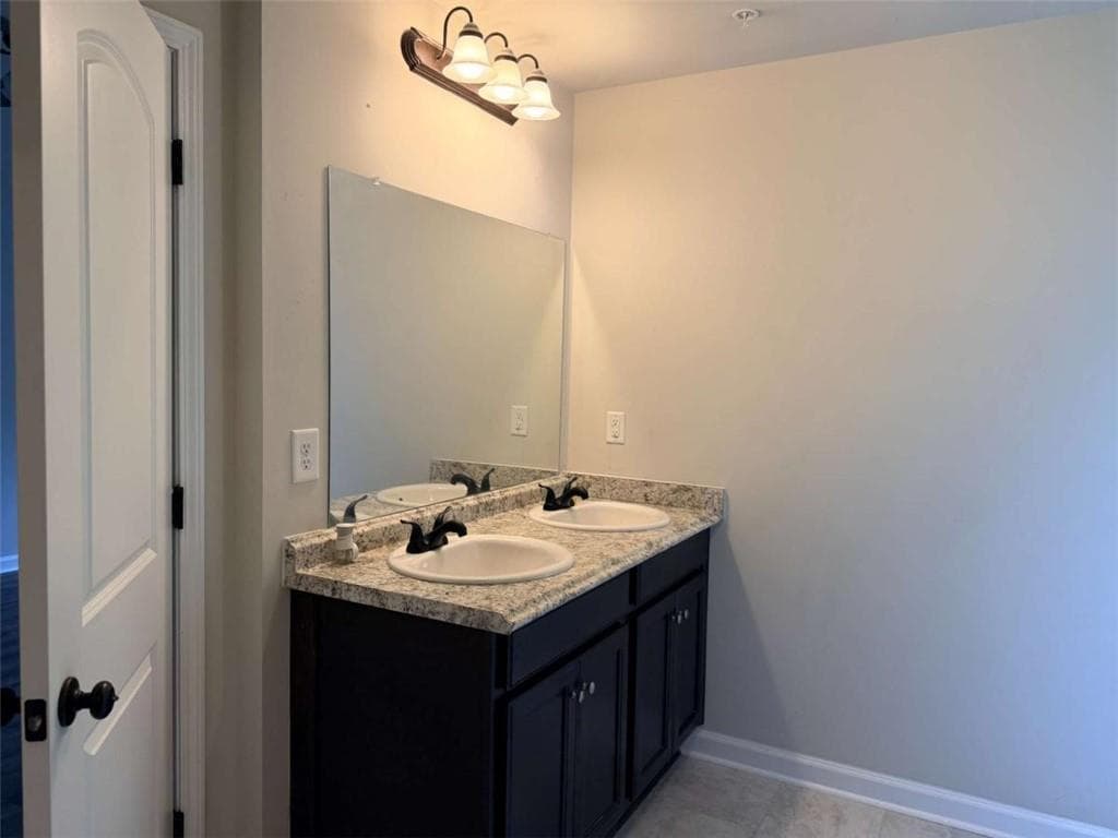 3 bedroom, 3 bathroom, 2,100 sq ft townhouse for sale at 7893 Rock Rose Lane, Fairburn, GA 30213 — photo 10