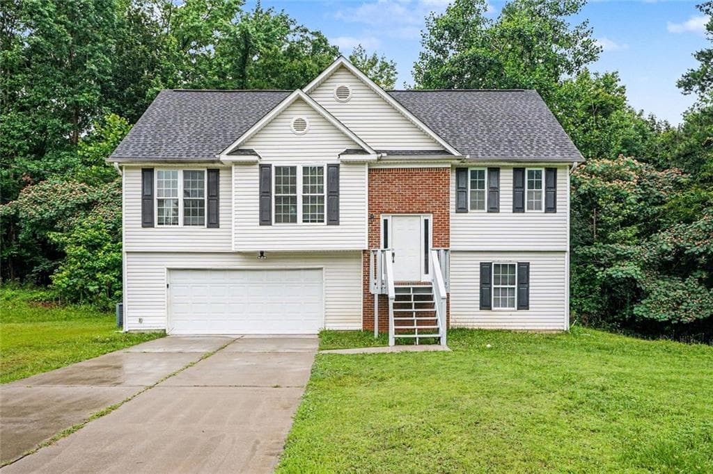 4 bedroom, 3 bathroom, 1,939 sq ft single family residence for sale at 6749 Silver Maple Drive, Rex, GA 30273