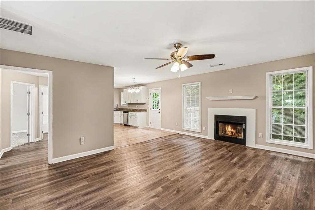 4 bedroom, 3 bathroom, 1,939 sq ft single family residence for sale at 6749 Silver Maple Drive, Rex, GA 30273 — photo 4