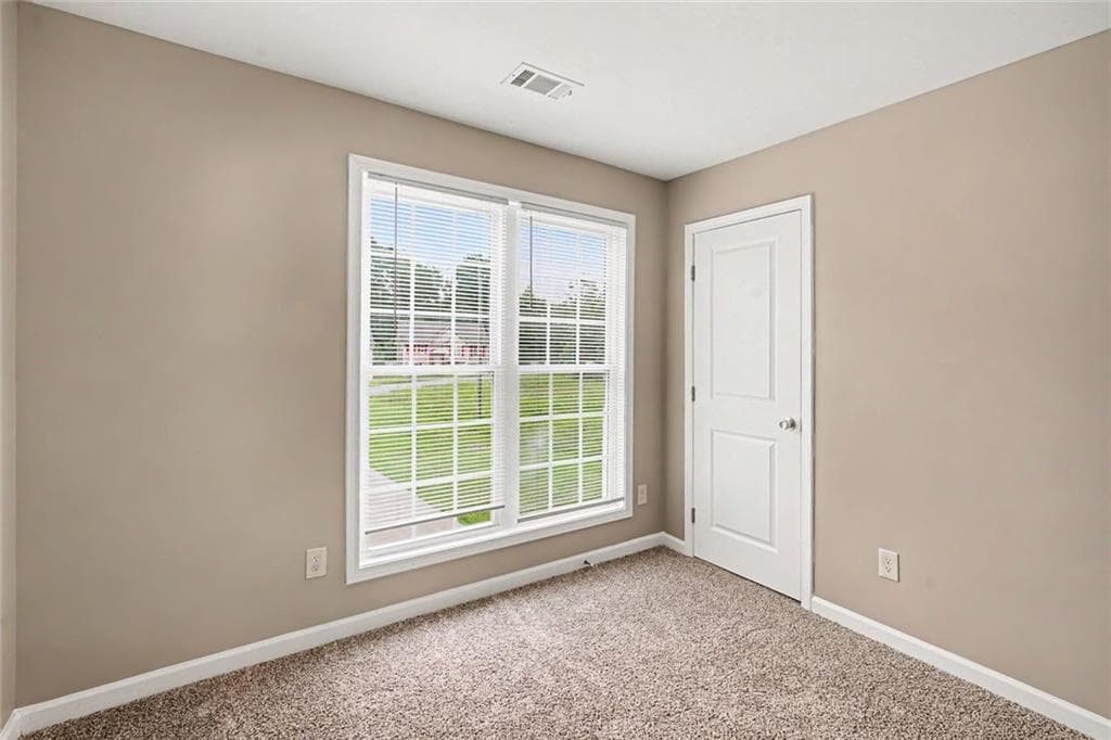 4 bedroom, 3 bathroom, 1,939 sq ft single family residence for sale at 6749 Silver Maple Drive, Rex, GA 30273 — photo 8