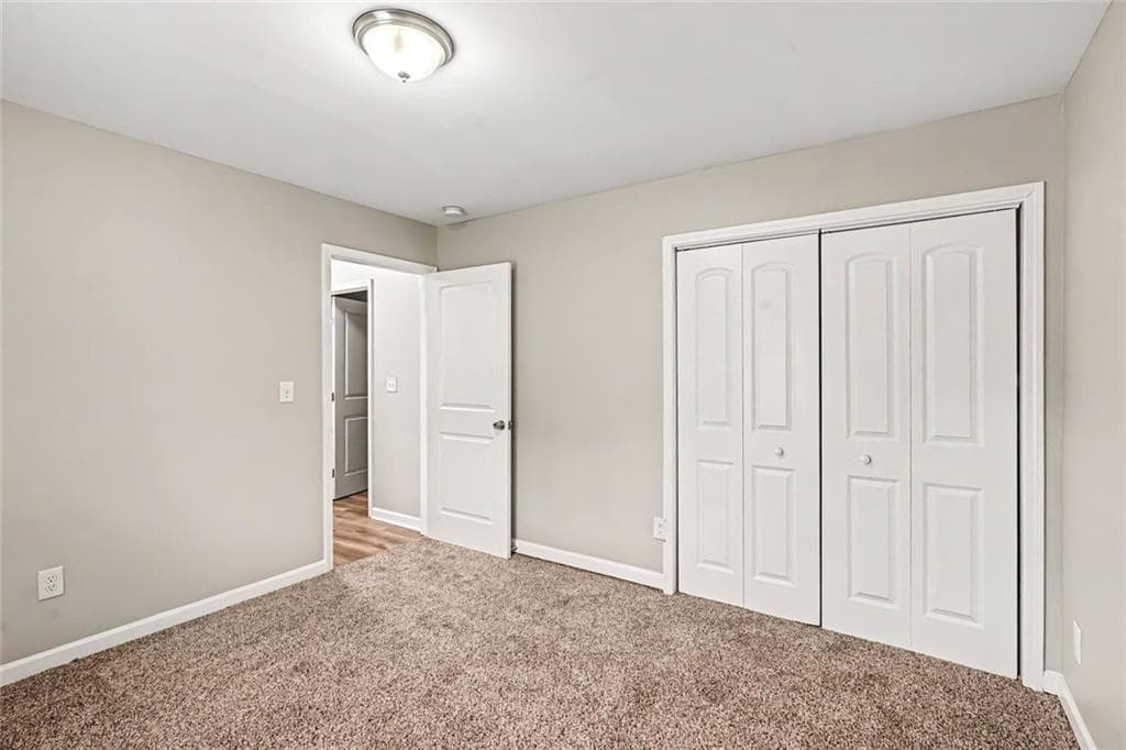 4 bedroom, 3 bathroom, 1,939 sq ft single family residence for sale at 6749 Silver Maple Drive, Rex, GA 30273 — photo 10