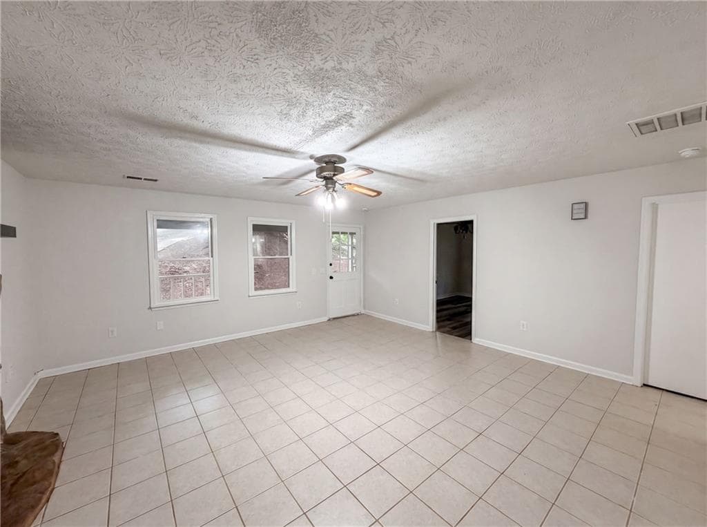 2 bedroom, 2 bathroom, 928 sq ft single family residence for sale at 9315 Dogwood Place, Gainesville, GA 30506 — photo 10