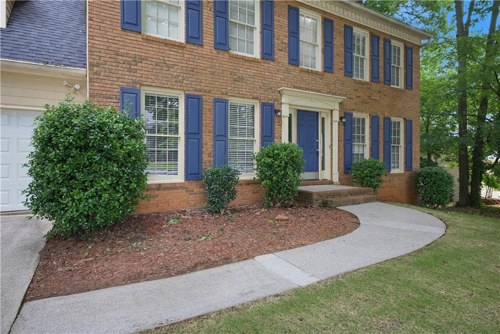 4 bedroom, 3 bathroom, 3,157 sq ft single family residence under contract at 920 Providence Drive, Lawrenceville, GA 30044 — photo 4