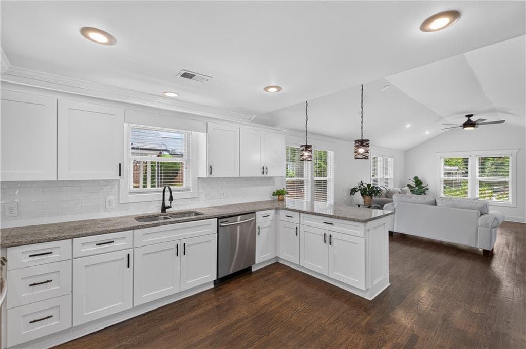 4 bedroom, 3 bathroom, 2,134 sq ft single family residence for sale at 8 S Eugenia Place, Atlanta, GA 30318 — photo 8