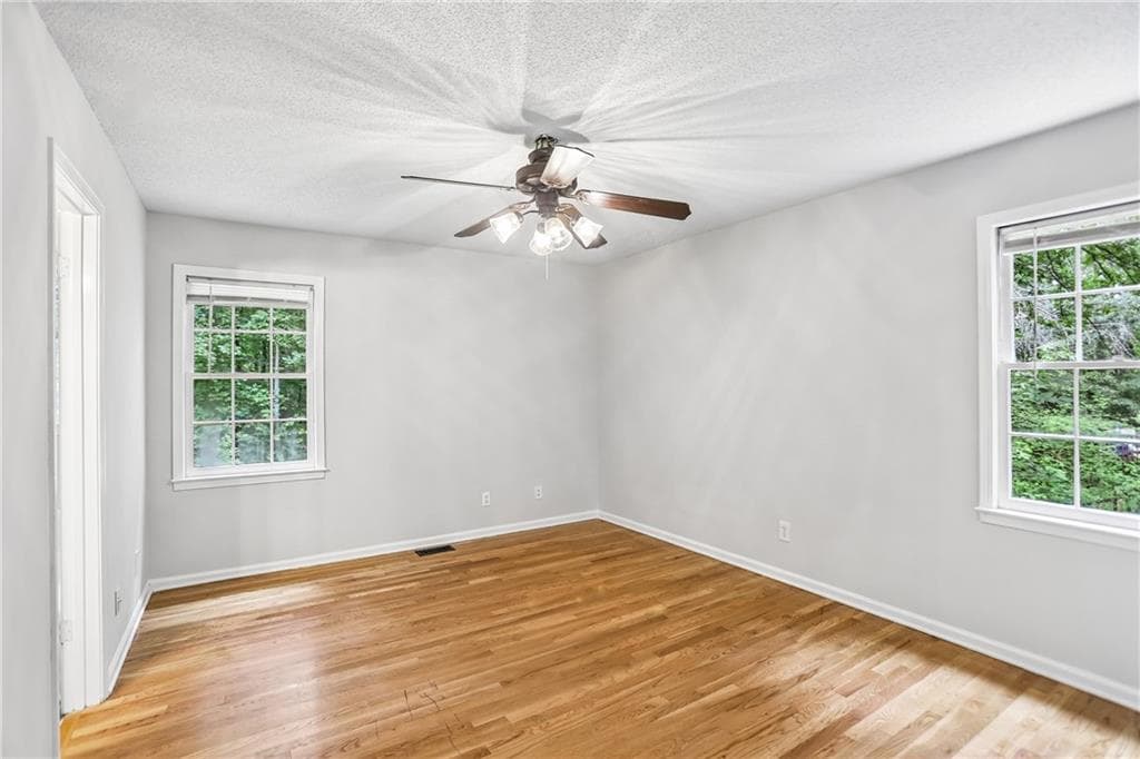 3 bedroom, 2 bathroom, 1,209 sq ft single family residence for sale at 1019 Davis Mill Road, Dallas, GA 30157 — photo 4