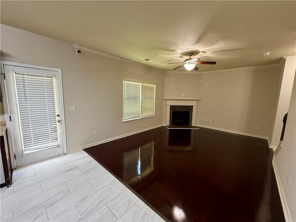 3 bedroom, 3 bathroom, 1,500 sq ft single family residence for sale at 373 Lobdale Falls Drive, Lawrenceville, GA 30045 — photo 10