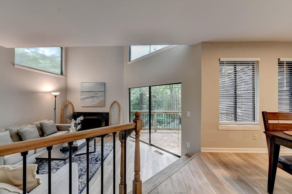 3 bedroom, 3 bathroom, 1,865 sq ft townhouse for sale at 2503 Terrace Trail, Decatur, GA 30035 — photo 5