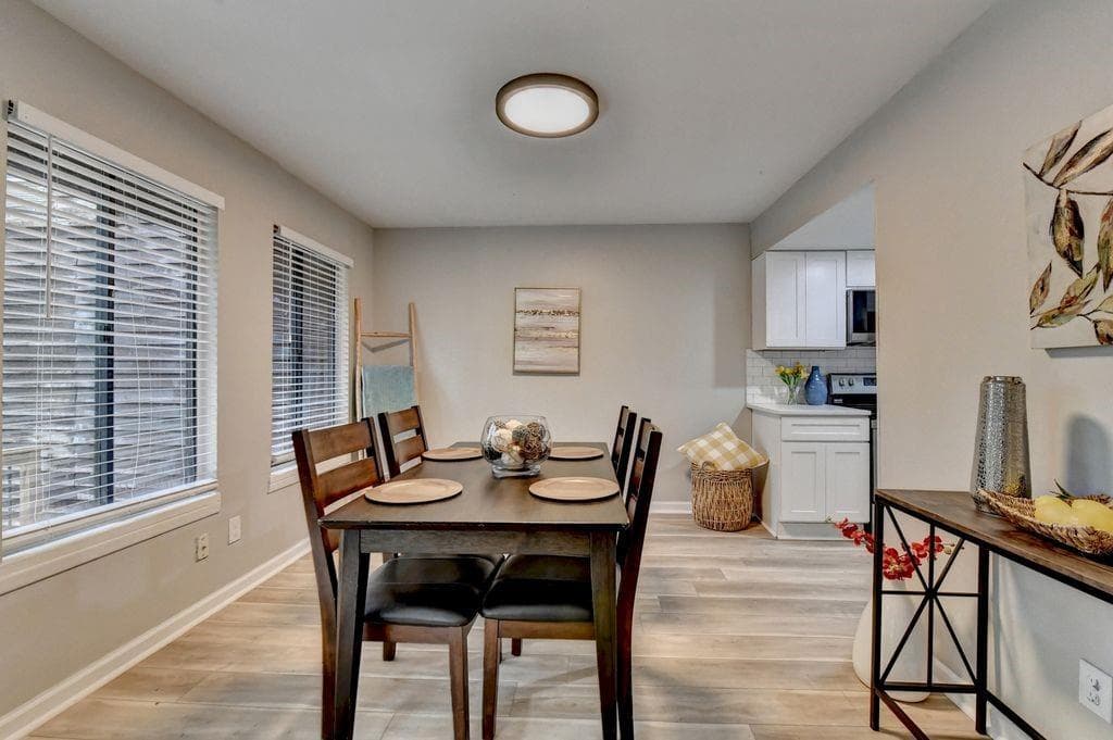 3 bedroom, 3 bathroom, 1,865 sq ft townhouse for sale at 2503 Terrace Trail, Decatur, GA 30035 — photo 9
