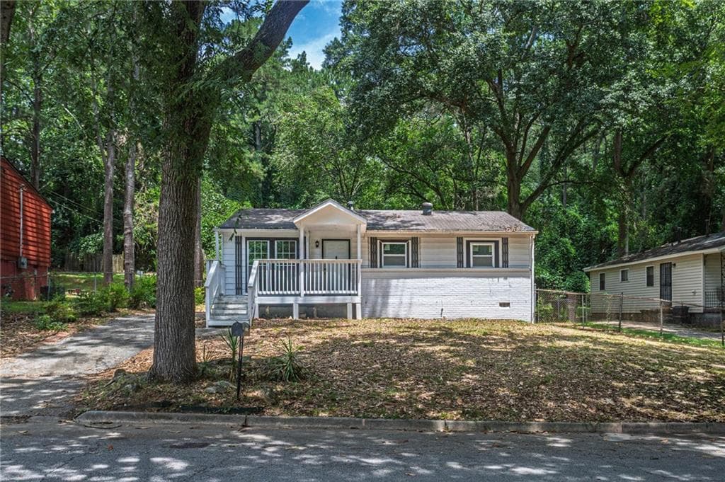3 bedroom, 2 bathroom, 936 sq ft single family residence for sale at 2403 Clarissa Drive, Atlanta, GA 30318 — photo 1 of 20