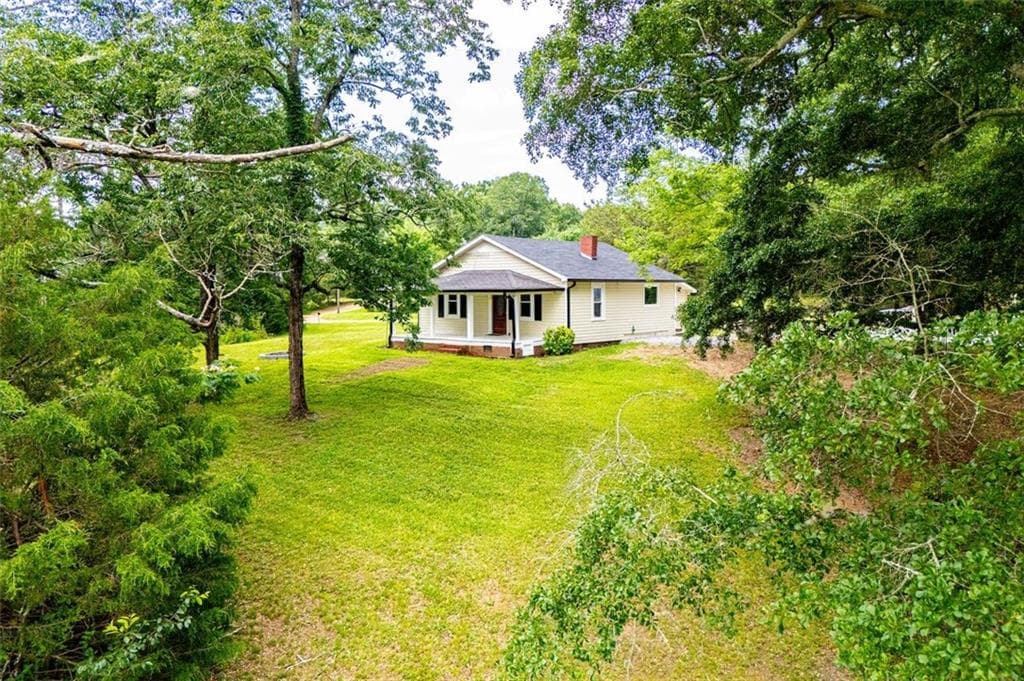 2 bedroom, 1 bathroom, 1,020 sq ft single family residence under contract at 255 Mildred Drive, Cedartown, GA 30125 — photo 6