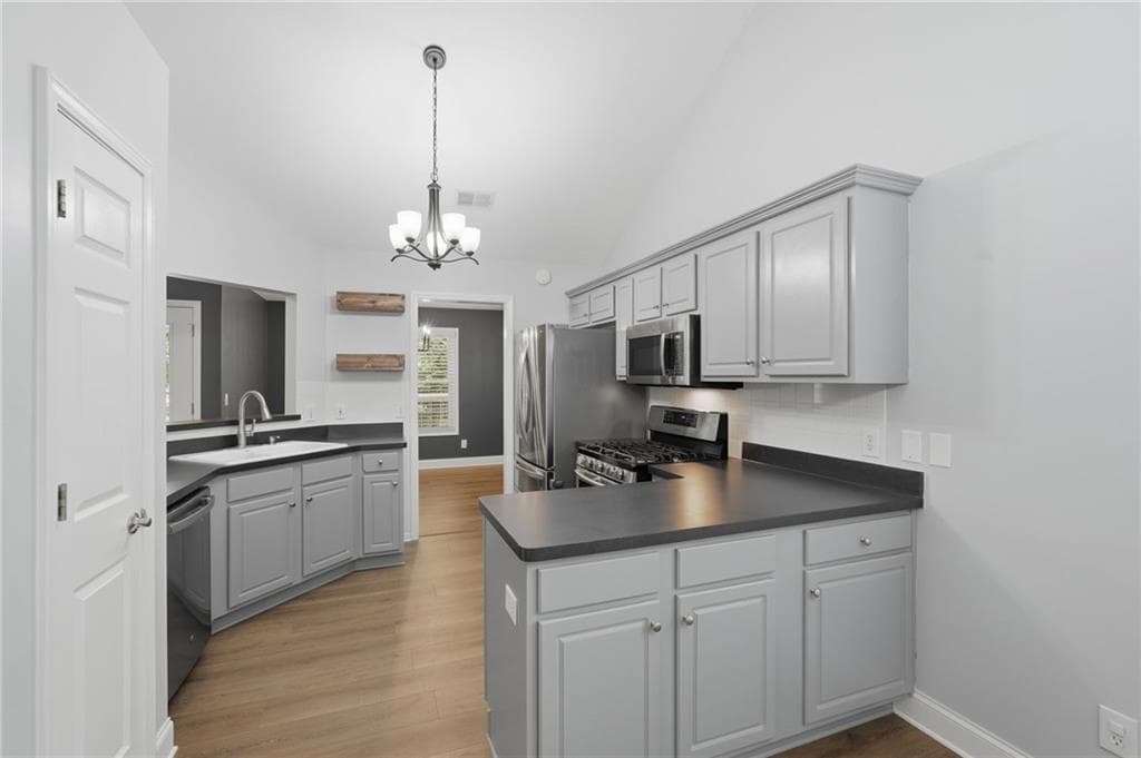 3 bedroom, 2 bathroom, 1,824 sq ft single family residence for sale at 5734 Harthorn Park Place, Buford, GA 30518 — photo 9