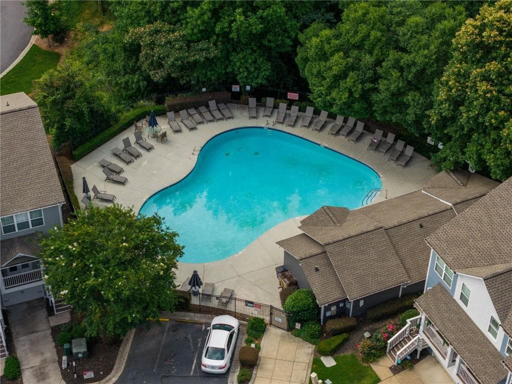 2 bedroom, 3 bathroom, 1,326 sq ft townhouse for sale at 1140 Liberty Parkway, Atlanta, GA 30318 — photo 8