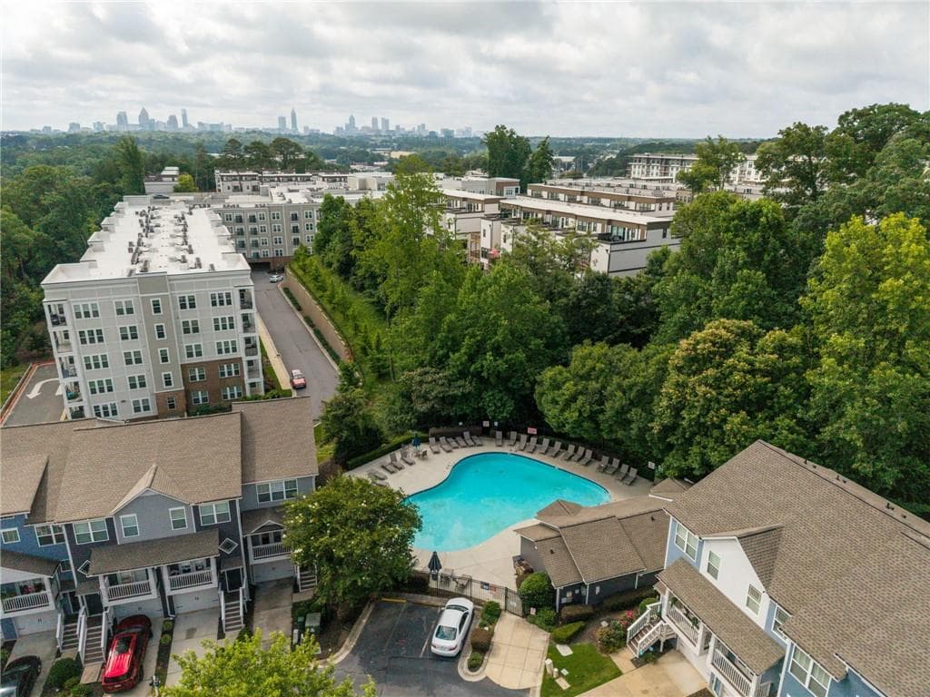 2 bedroom, 3 bathroom, 1,326 sq ft townhouse for sale at 1140 Liberty Parkway, Atlanta, GA 30318 — photo 9