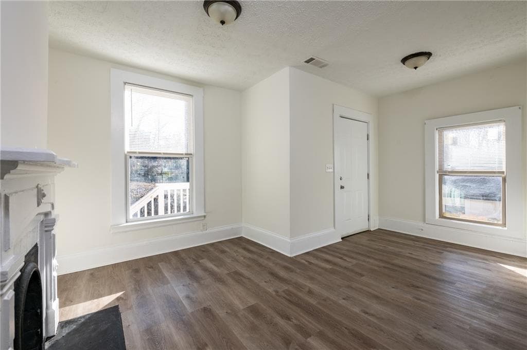 1 bedroom, 1 bathroom, 1,528 sq ft duplex for rent at 404 Paines Avenue, Atlanta, GA 30314 for $960 a month — photo 7