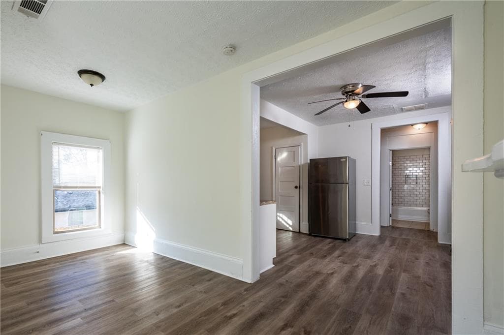 1 bedroom, 1 bathroom, 1,528 sq ft duplex for rent at 404 Paines Avenue, Atlanta, GA 30314 for $960 a month — photo 9