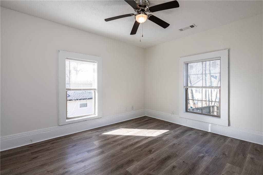 1 bedroom, 1 bathroom, 1,528 sq ft duplex for rent at 404 Paines Avenue, Atlanta, GA 30314 for $960 a month — photo 10