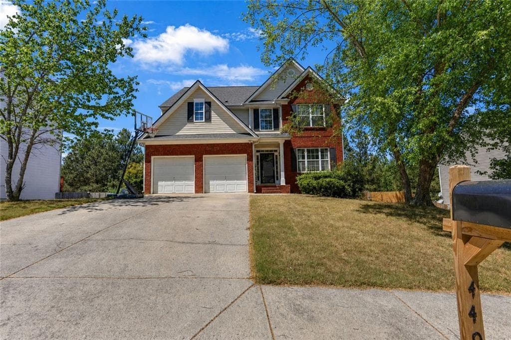 4 bedroom, 3 bathroom single family residence for rent at 4491 Plantation Mill Trail, Buford, GA 30519 for $2,700 a month — photo 2