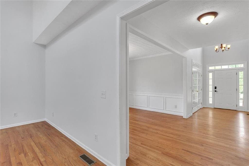 4 bedroom, 3 bathroom single family residence for rent at 4491 Plantation Mill Trail, Buford, GA 30519 for $2,700 a month — photo 4