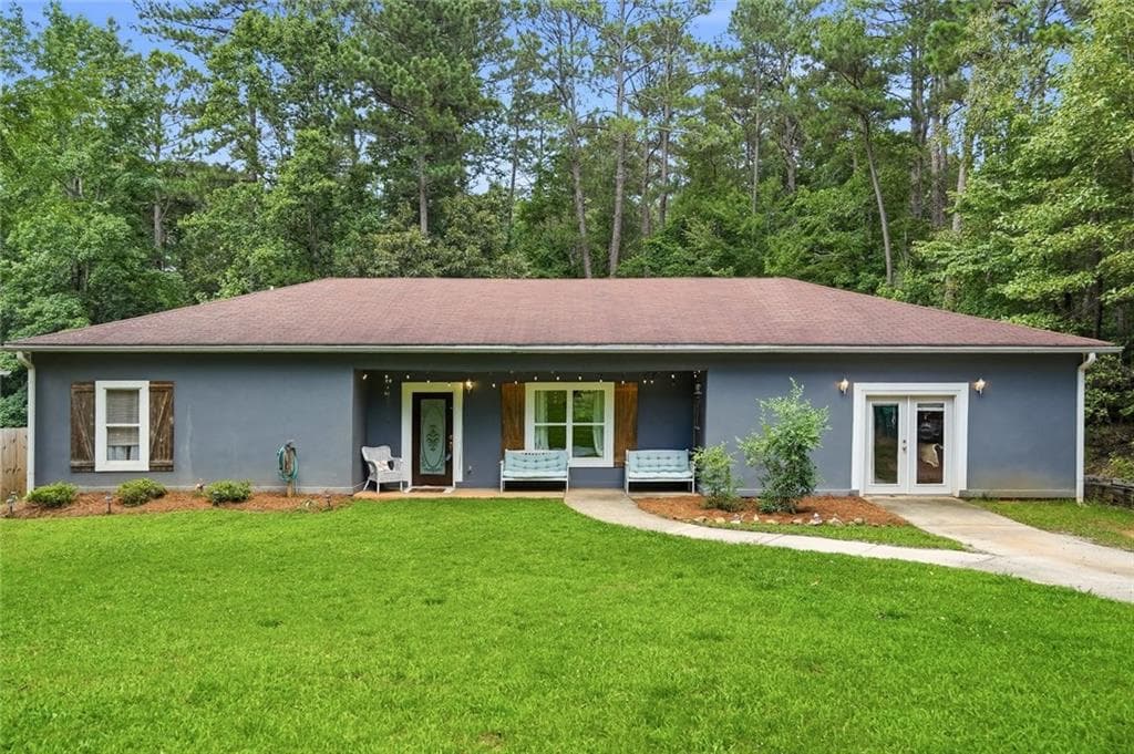 4 bedroom, 2 bathroom, 1,948 sq ft single family residence under contract at 10 Goldeneye Court, Monticello, GA 31064