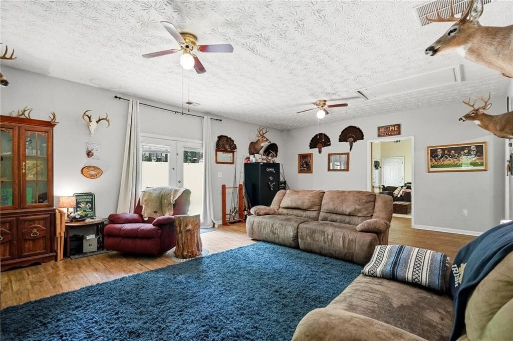 4 bedroom, 2 bathroom, 1,948 sq ft single family residence under contract at 10 Goldeneye Court, Monticello, GA 31064 — photo 7