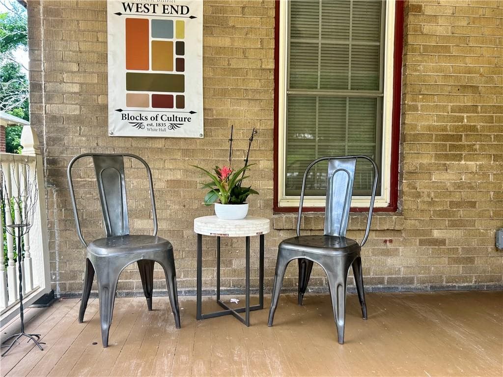 2 bedroom, 1 bathroom, 872 sq ft single family residence for rent at 551 Culberson Street, Atlanta, GA 30310 for $1,850 a month — photo 2