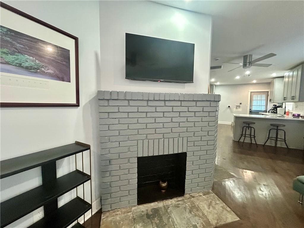 2 bedroom, 1 bathroom, 872 sq ft single family residence for rent at 551 Culberson Street, Atlanta, GA 30310 for $1,850 a month — photo 4