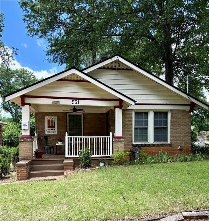 2 bedroom, 1 bathroom, 872 sq ft single family residence for rent at 551 Culberson Street, Atlanta, GA 30310 for $1,850 a month — photo 1 of 19