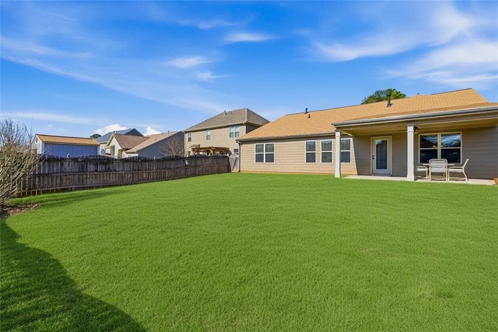 3 bedroom, 2 bathroom, 2,368 sq ft single family residence under contract at 5570 Glenn Ivey Drive, Cumming, GA 30028 — photo 5